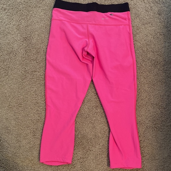 Nike Dri-Fit crop leggings. NWOT - Picture 2 of 2